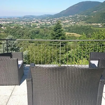 Happy Guest Bed and Breakfast Caprino Veronese
